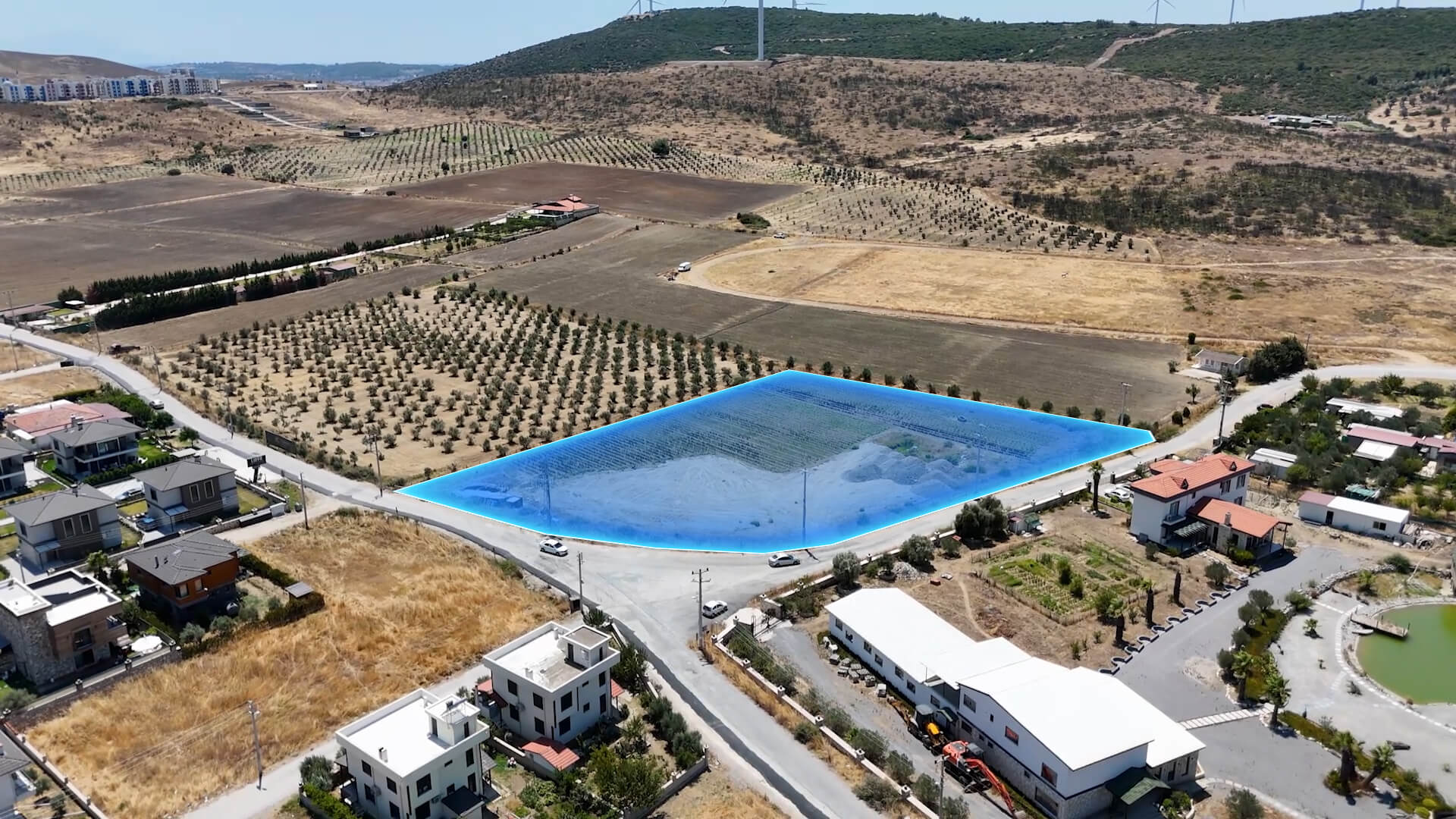 Seferihisar-Düzce'de Sığacık'ta denize yakın 7.488,99 m² büyük arsa