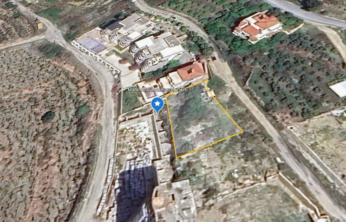Mahmutlar Arsa: Alanya Ada 256 Parsel 6 mülkünün uydu görüntüsü